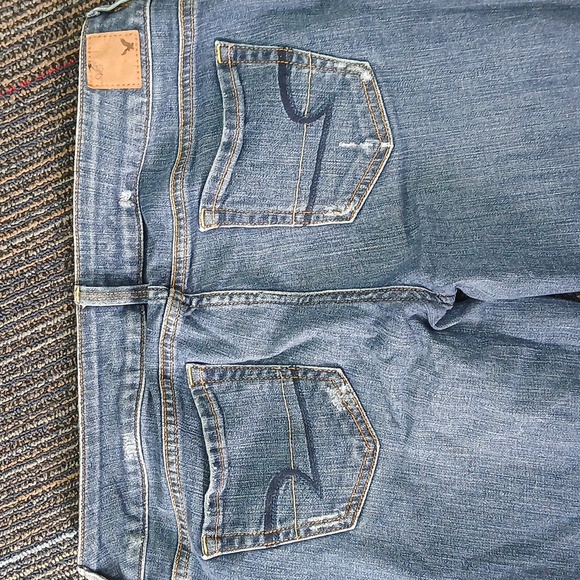 American Eagle Artist Stretch Low Rise Crop Jeans Size 8 - Picture 6 of 6